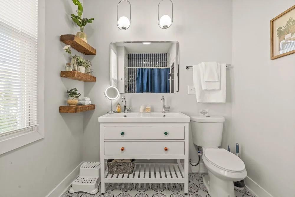 Trendy & Cozy Fishtown Game Room