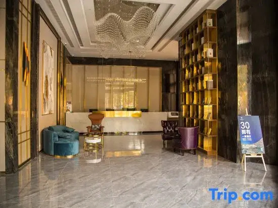 Starway Hotel (Zhengzhou Songshan Road Erqi Wanda)