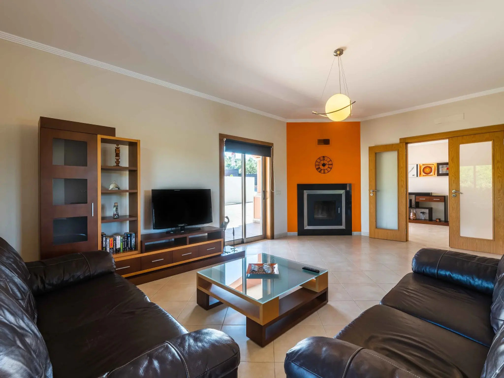 Spacious villa in Albufeira with private pool