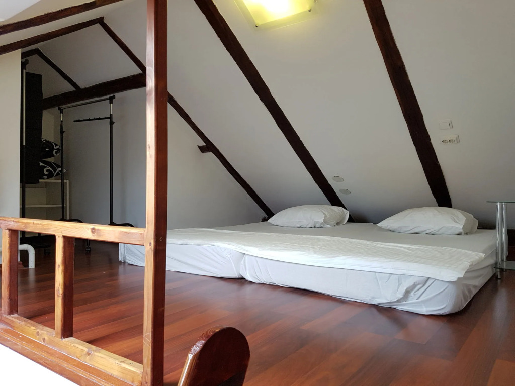 Taban Hostel