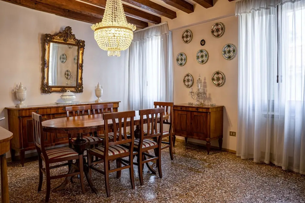 Casa Allegra by Ca-sa Check