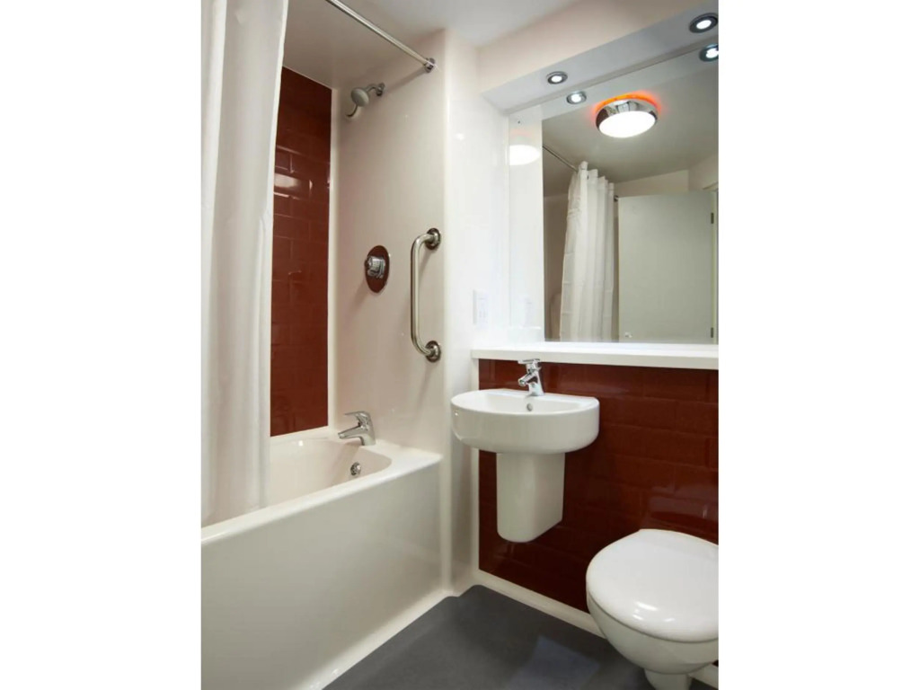 Travelodge Woking Central