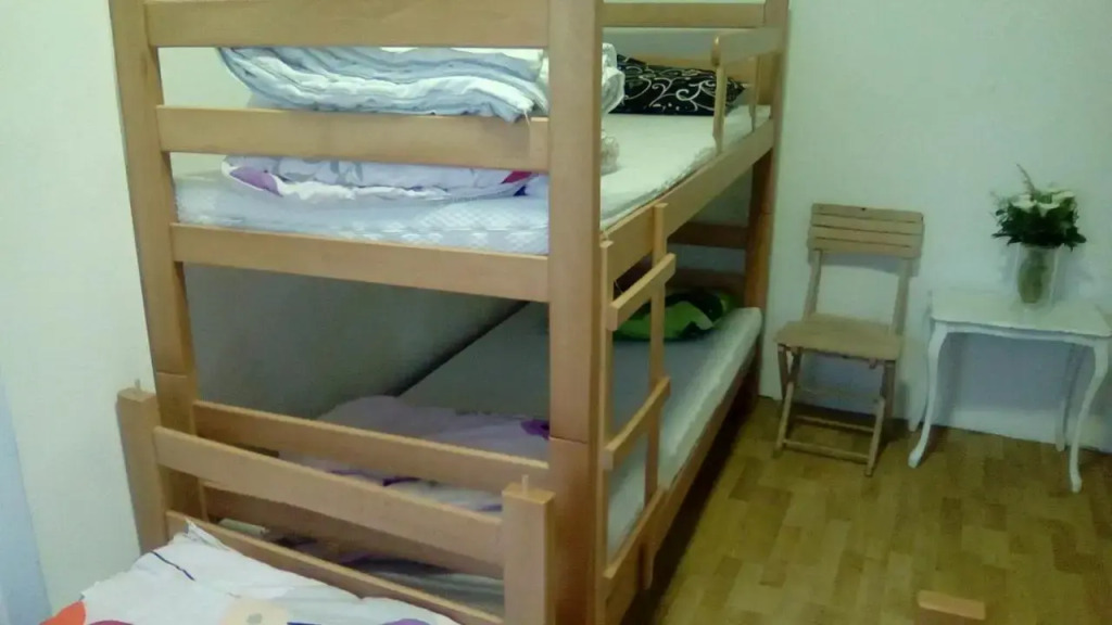 Hostel Jellostone