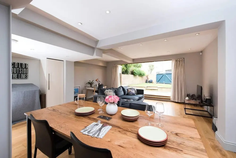 Stylish 1BR Garden Flat next to Emirates Stadium