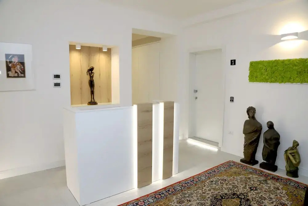Lo Studio di viale Lo Re camere & caffe’