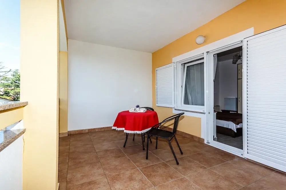 Apartments and Rooms Gordana