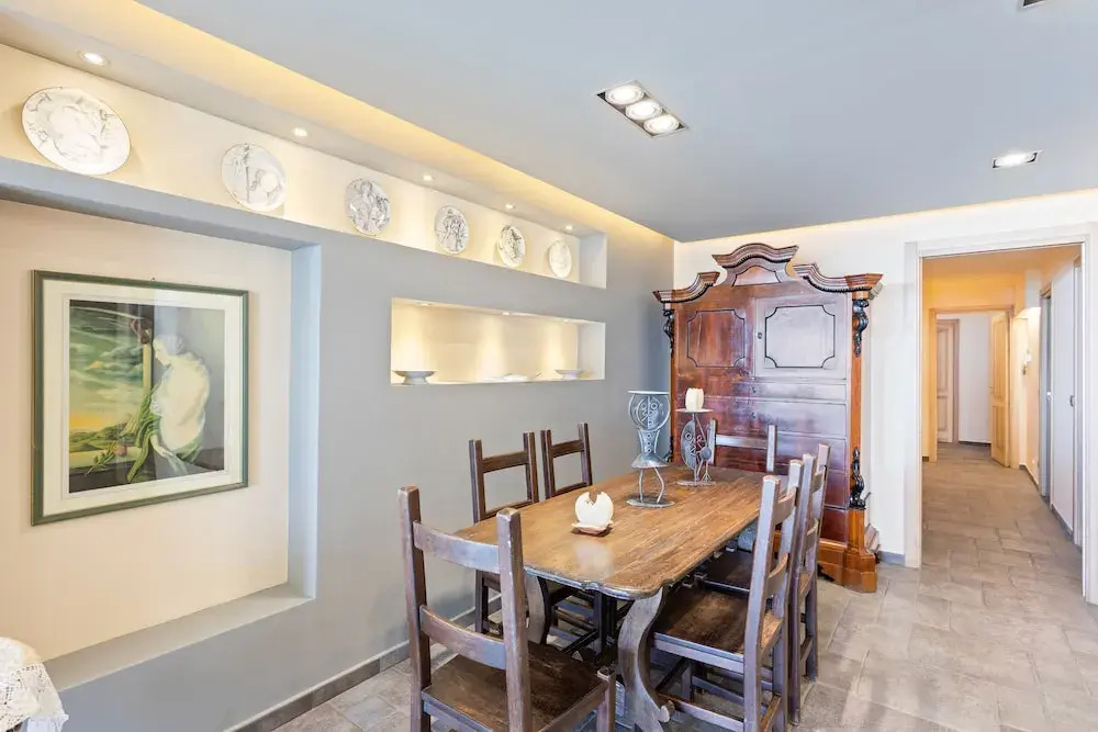 Penelope Seaview Apartment