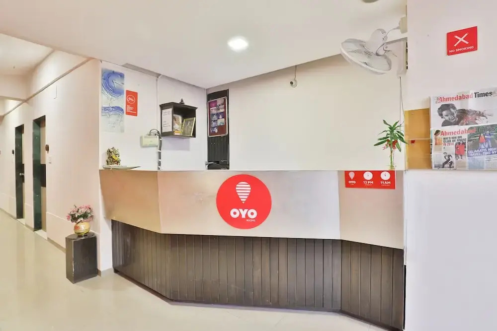 OYO 2156 Hotel Isher International