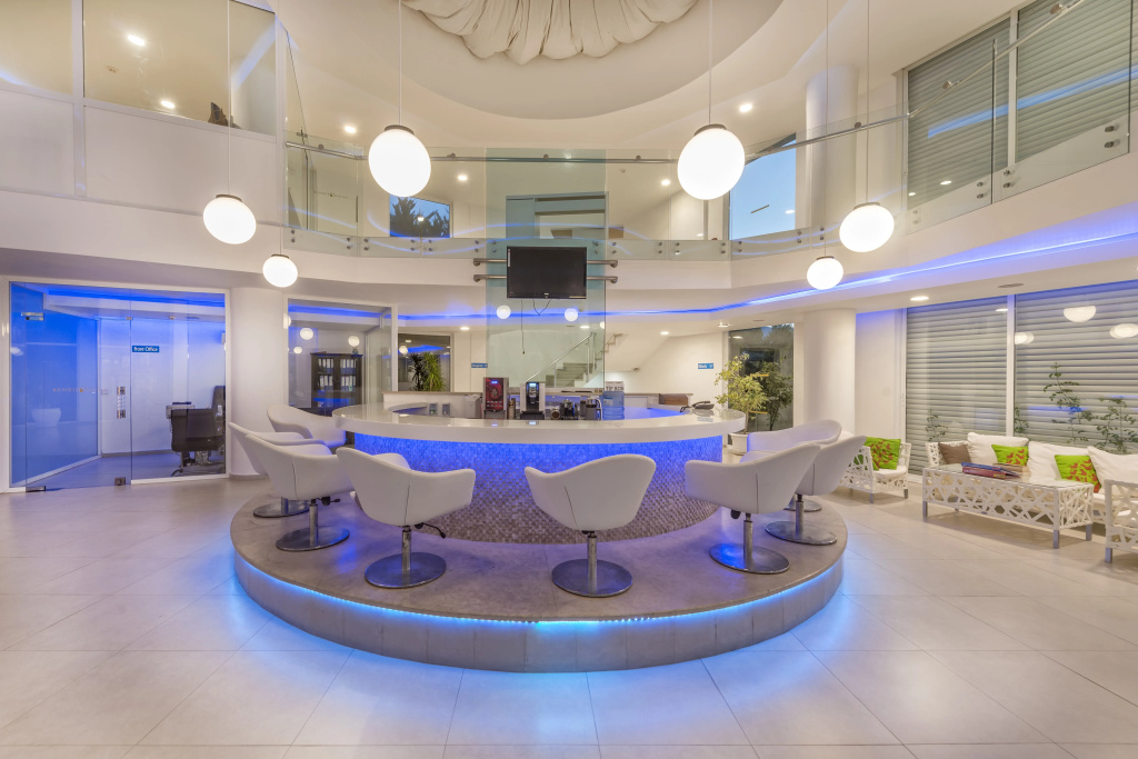 Bendis Beach Hotel