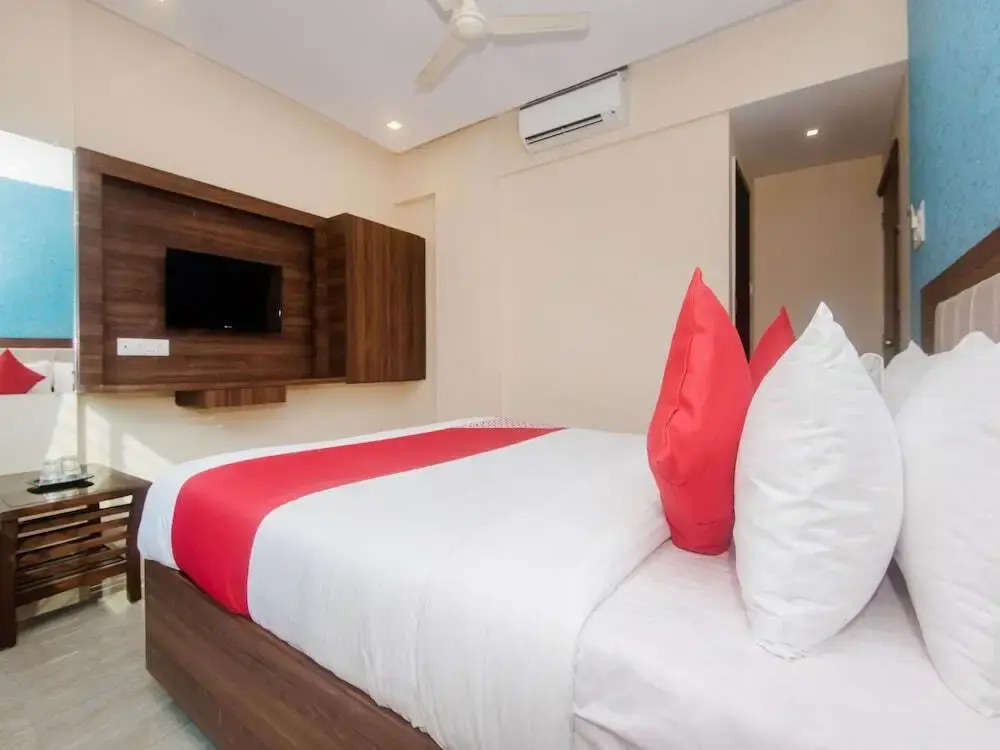 Hotel Arya Residency Rabale