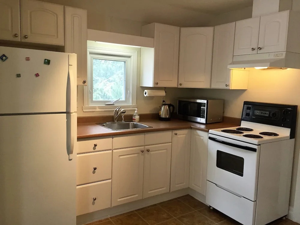 Ellis House Bed & Breakfast