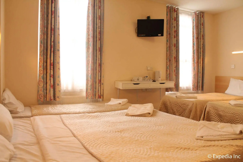Romanos Hotel