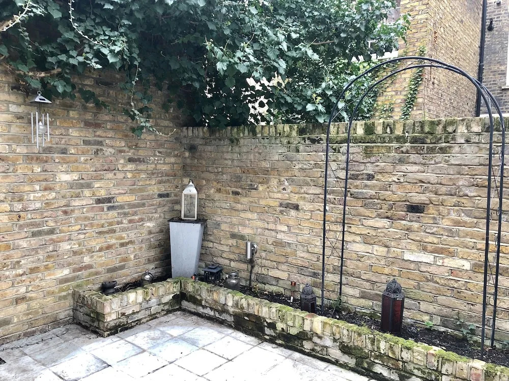 Claverton Street Apartment