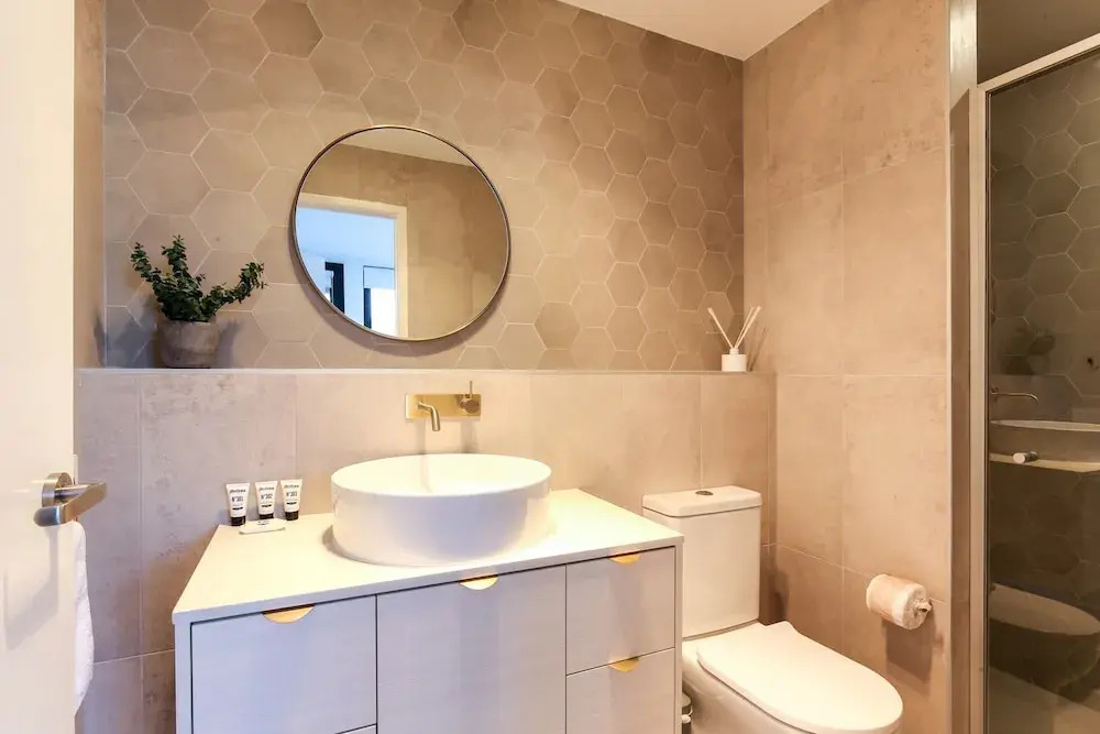 Elegant 2-bed Apartment With Stunning Views