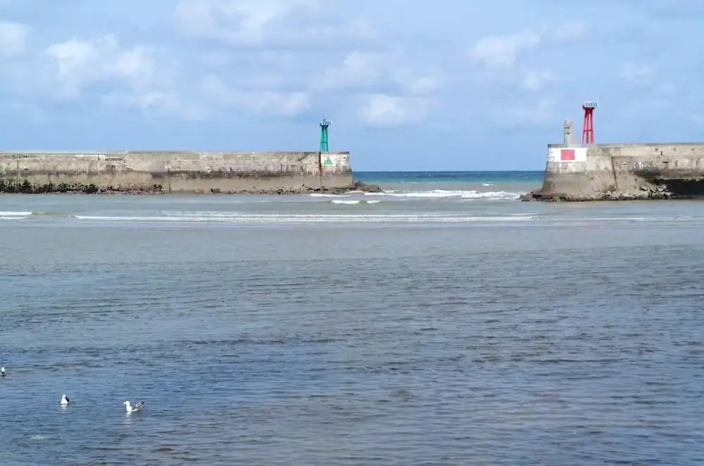 Apartment With one Bedroom in Port-en-bessin-huppain, With Wonderful sea View and Wifi - 6 km From the Beach