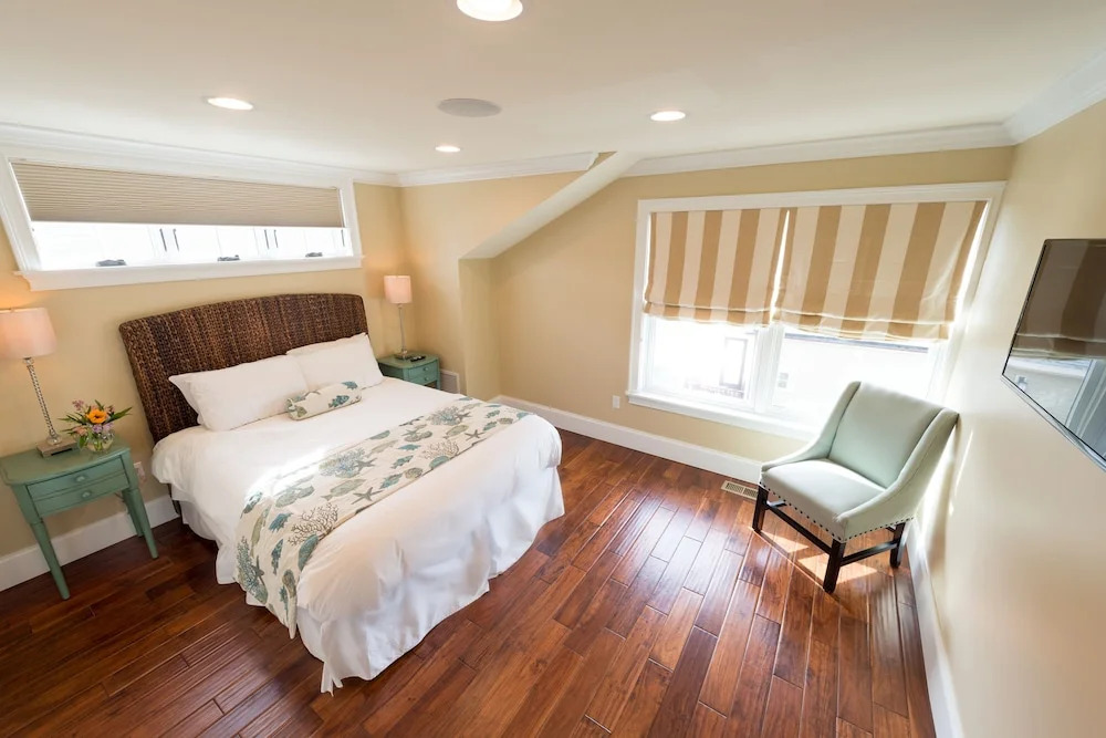 The Newport Lofts - 543 Thames Street