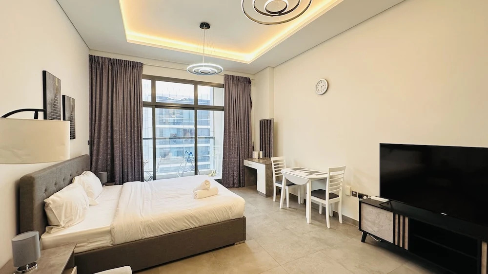 Upscale Studio Apartment Palm View with Big Balcony Free Parking by Belvilla