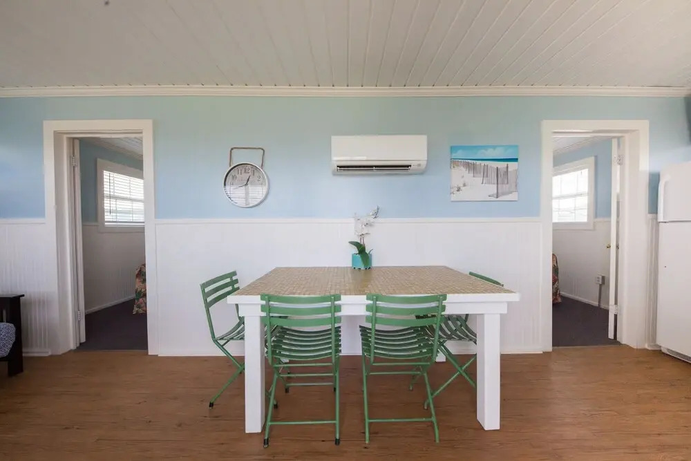 Blue Dolphin Inn and Cottages