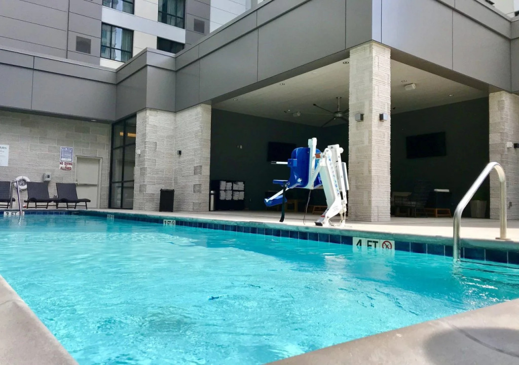 Holiday Inn & Suites Nashville Downtown - Broadway by IHG