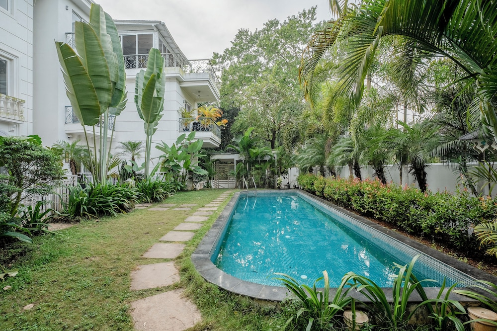 Staymaster Serenora 2BHK Apartment