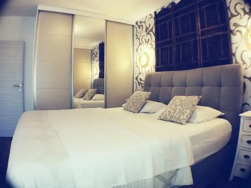 City Apartment near Å½njan Beach