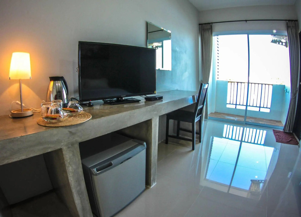 Plus Hotel