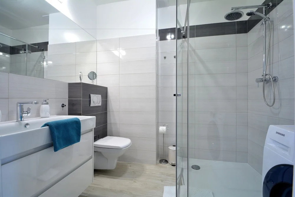 Ambria Apartments
