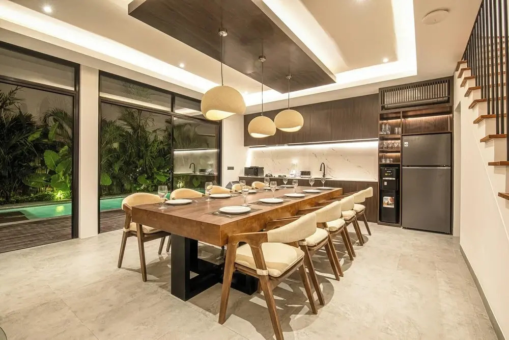 Tropical Elegance 5BR Canggu Villa Near Beach
