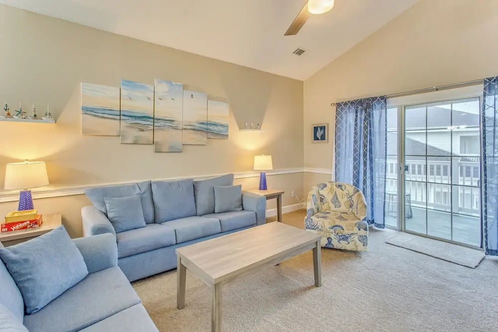2 Mi to Ocean: Myrtle Beach Condo w/ Balcony