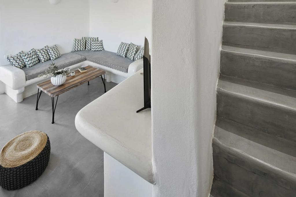 Suites of the Gods Cave Spa Hotel