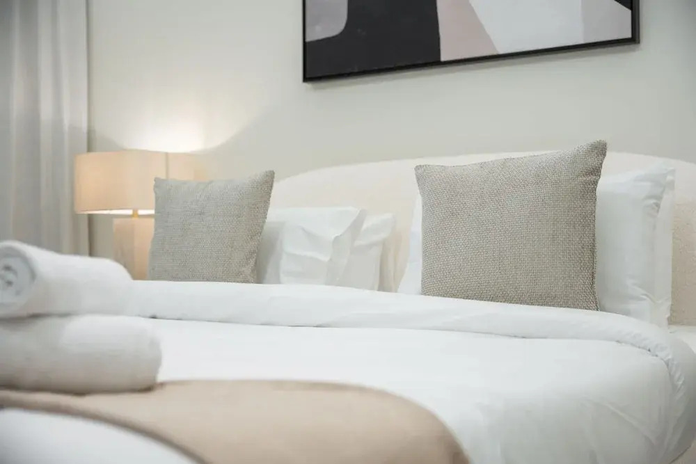 Luxury 2BR Apartment With Full Burj Khalifa View 2-min Walk to Dubai Mall