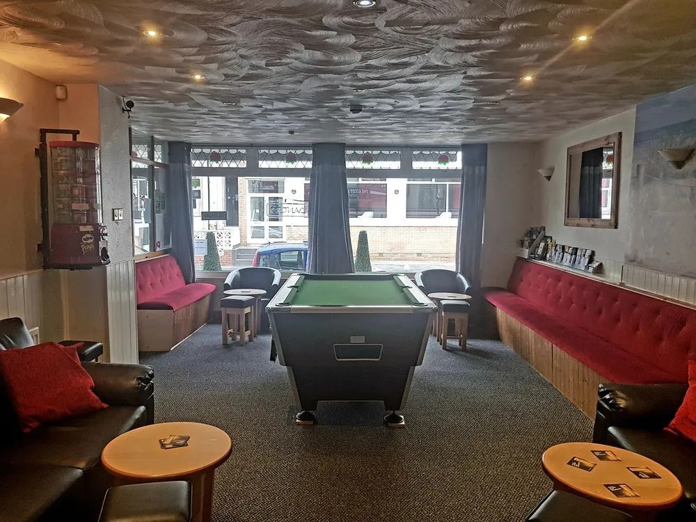 Ascot Hotel