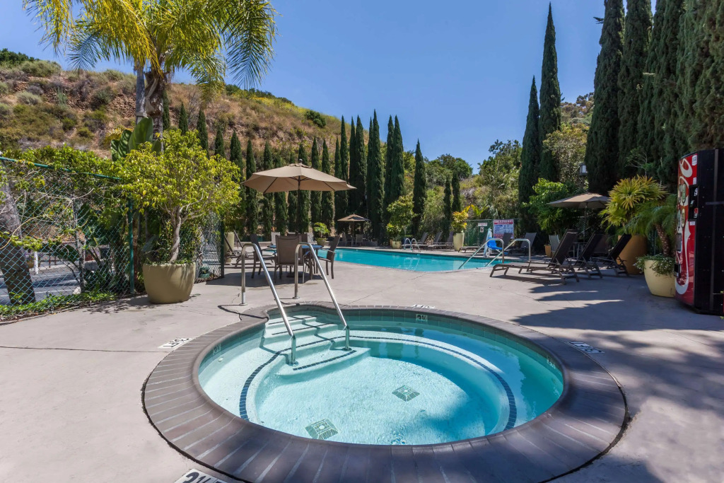 Days Inn by Wyndham San Diego Hotel Circle