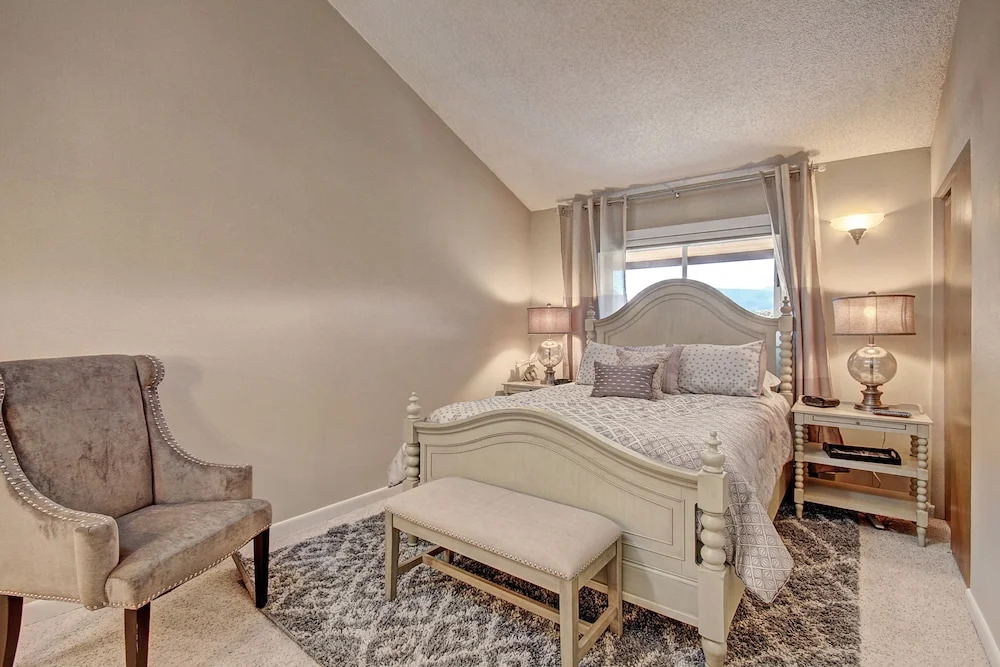 Sawmill Creek Condominiums by Great Western Lodging
