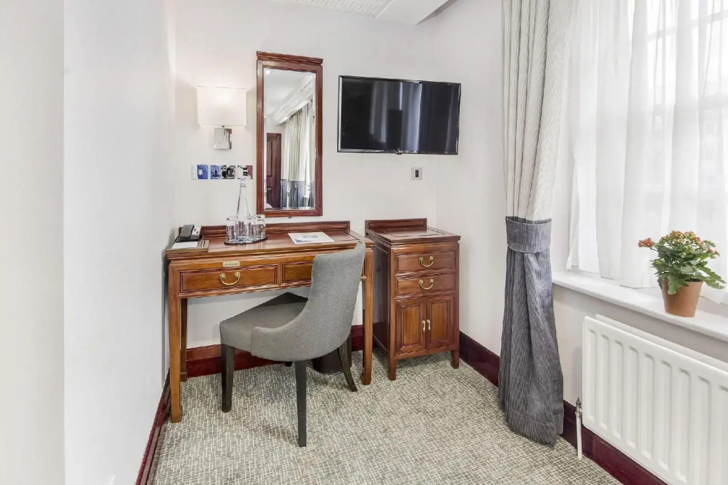 Gem Fitzrovia Hotel