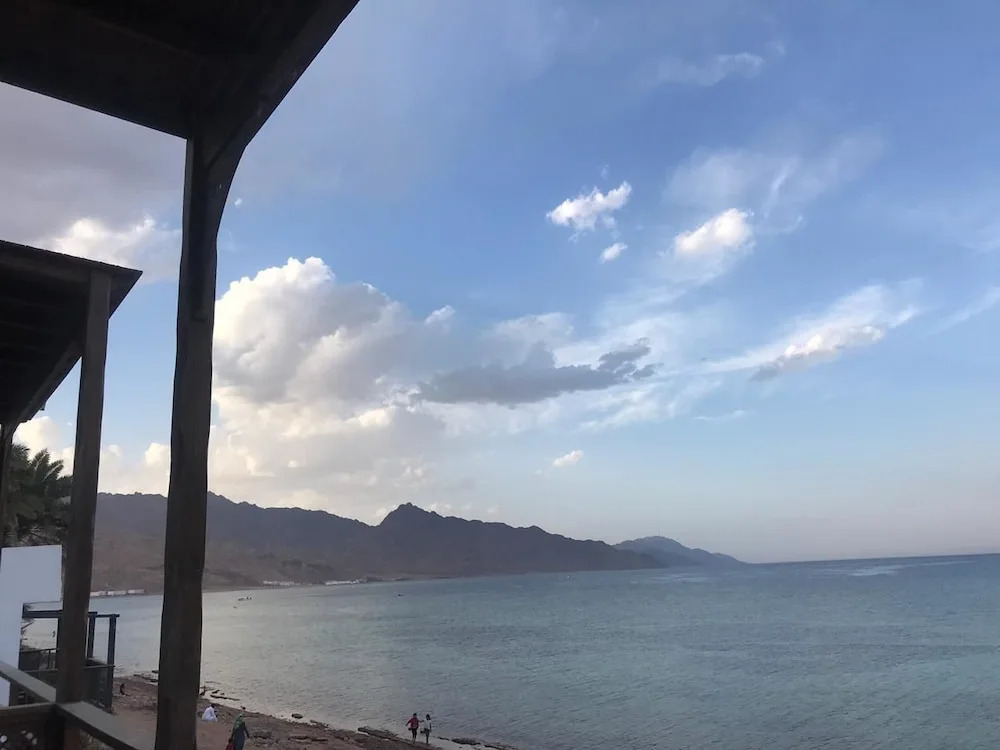 Ganesha Beach Apartments