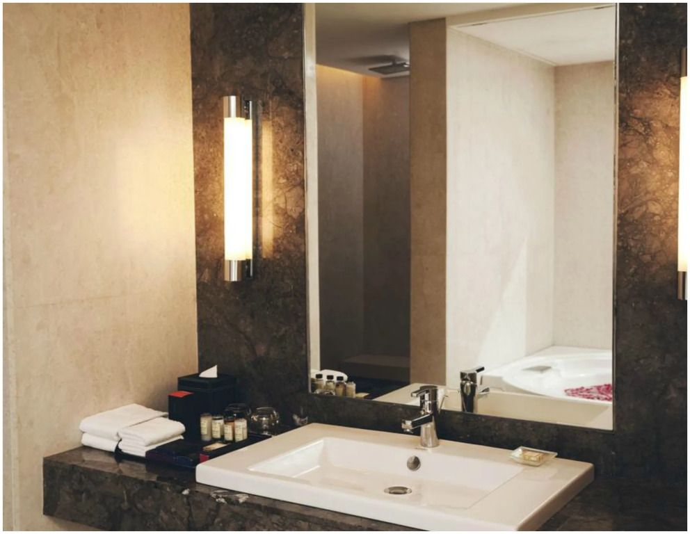 The Anya Hotel Gurgaon - Golf Course Road