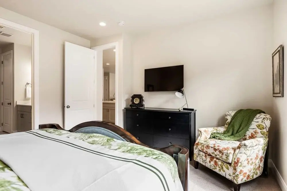 Black Rock Hills 5 Bedroom Home