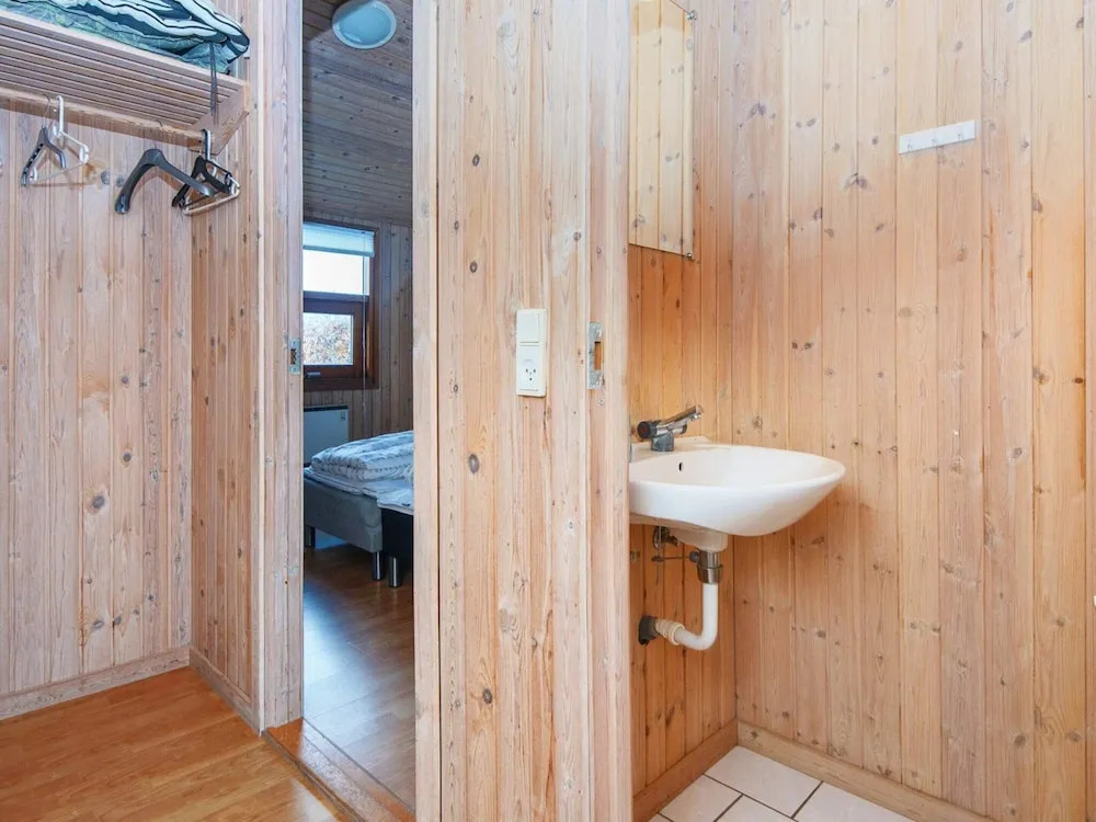 Secluded Retreat with Sauna