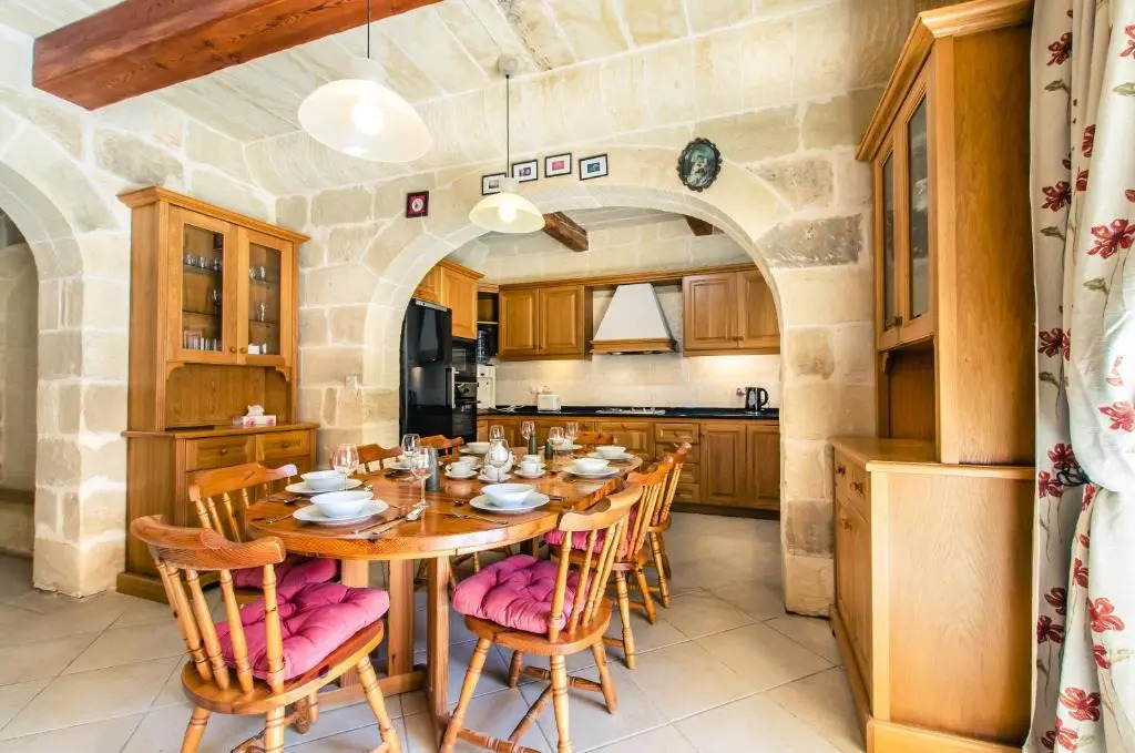 The Grand Authentic House with Private Pool