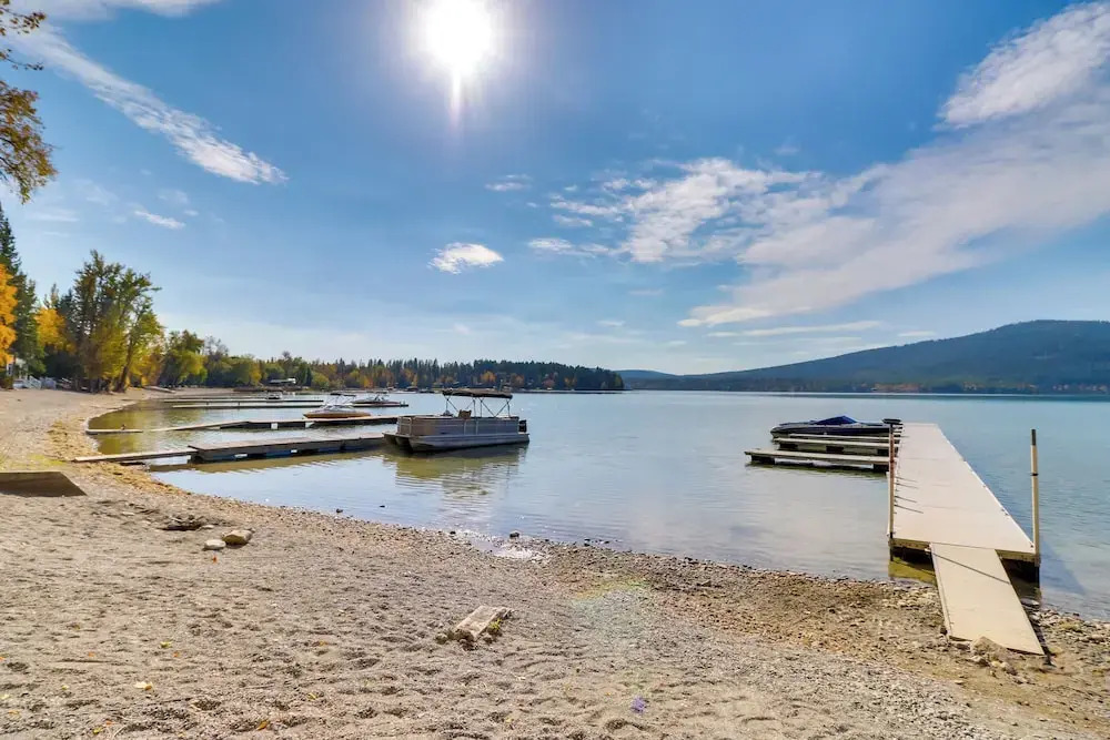 5 Mi to Whitefish Resort: Getaway w/ Shared Patio