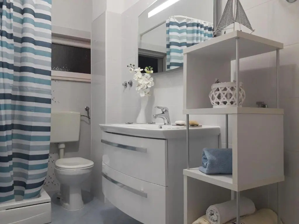Apartments Tomo