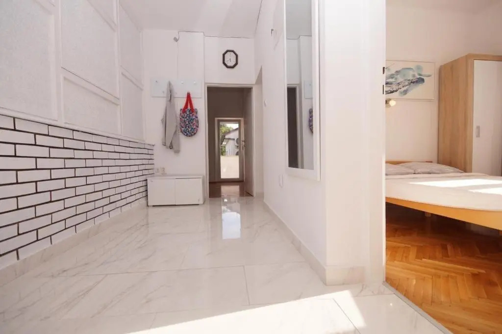 Apartment Deni