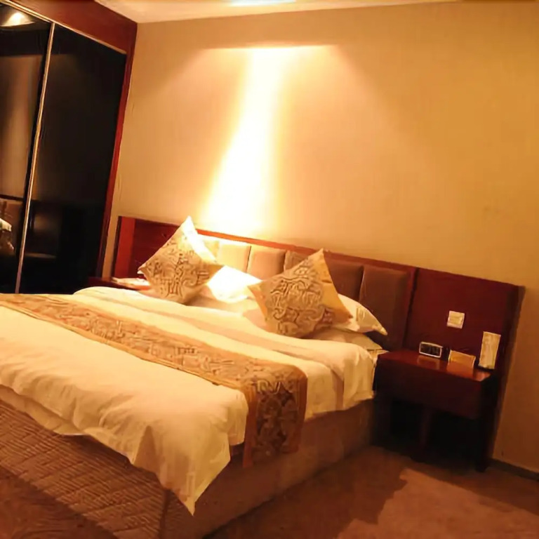 Starway Hotel
