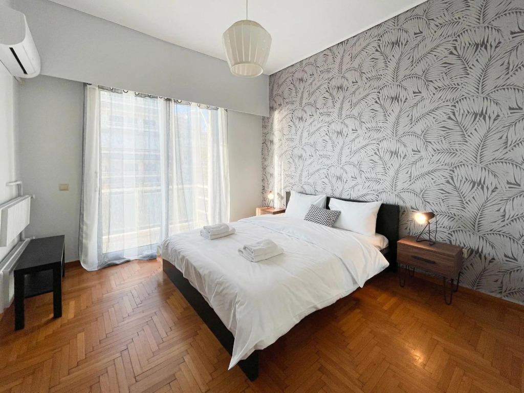 Eolou Sea View 60sqm apt in Paleo Faliro