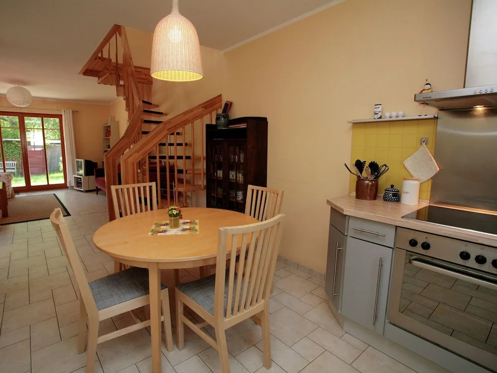 Cozy Holiday Home in Dierhagen Strand with Garden