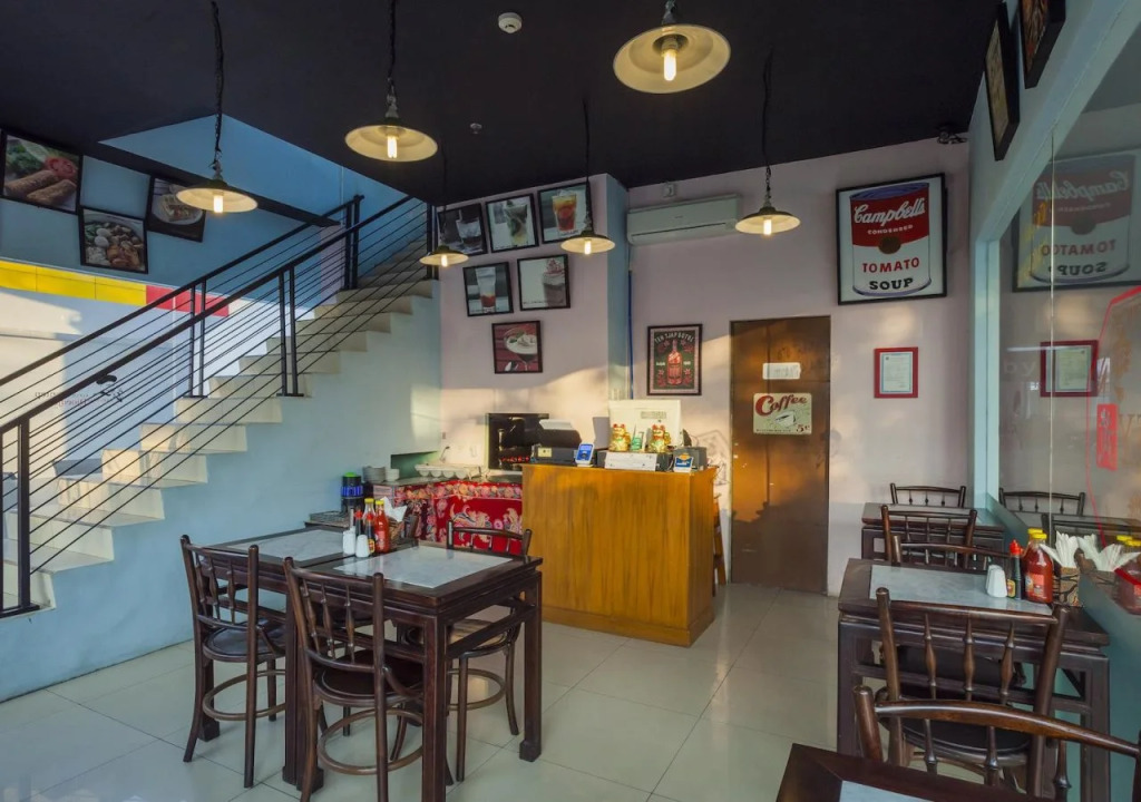 Monoloog Hotel Surabaya