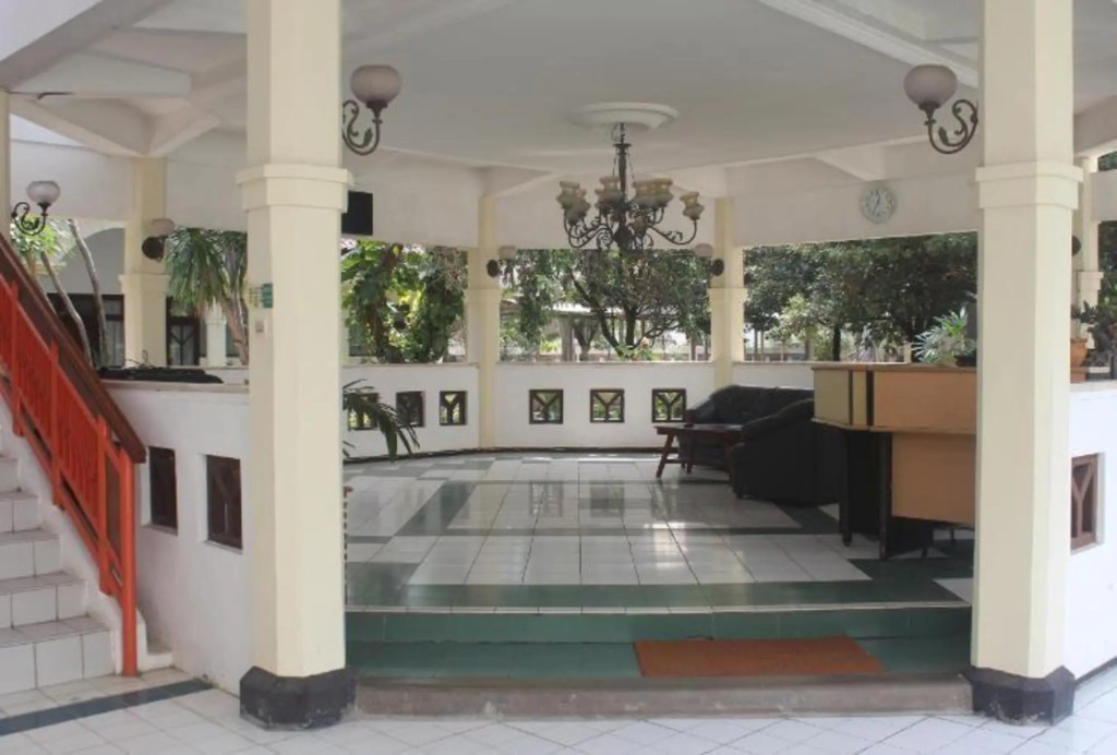 Guest House Eboni Madiun