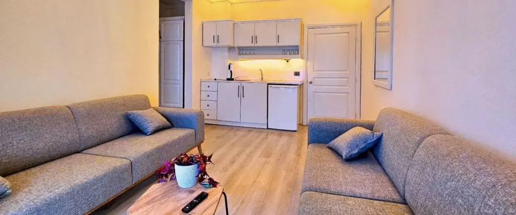 Mese Suites