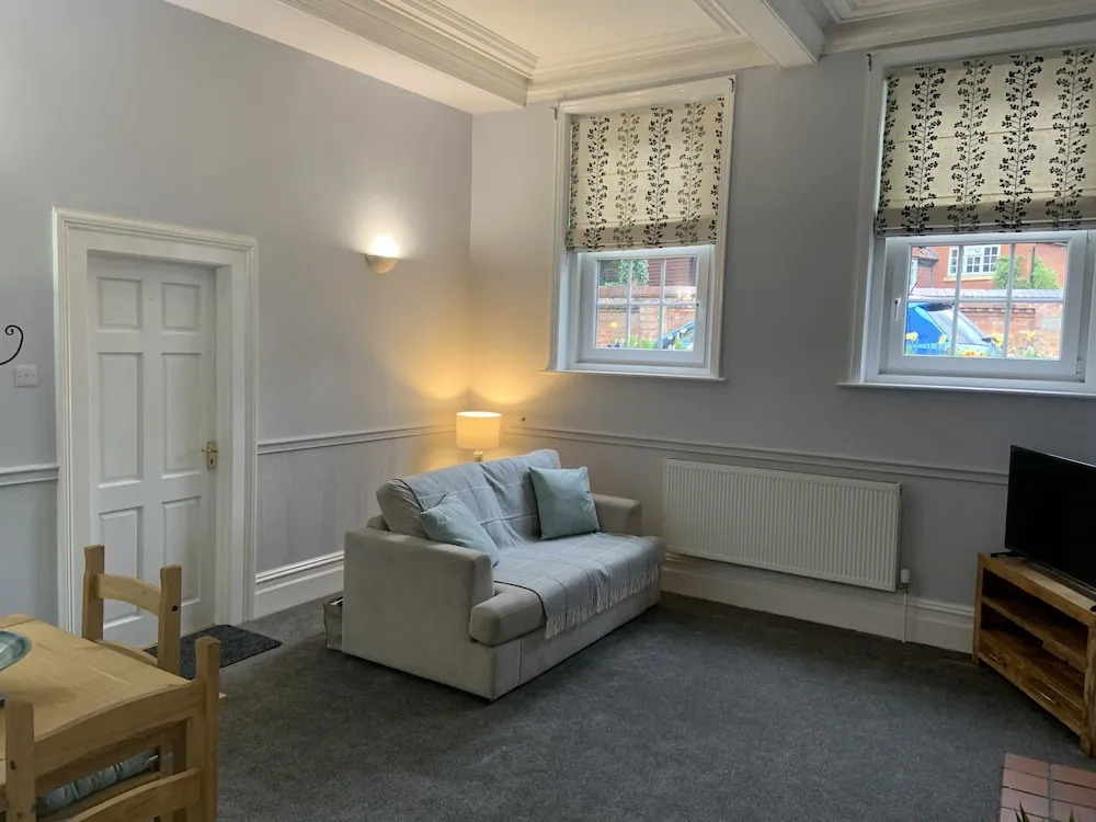 Hursley Lodge